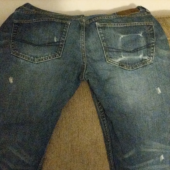 Distressed skinny jeans - Picture 3 of 3